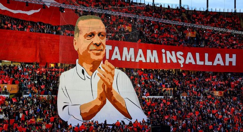 Ez a tétjük a törökországi választásoknak, Erdogan eddigi legnagyobb próbatétele előtt áll