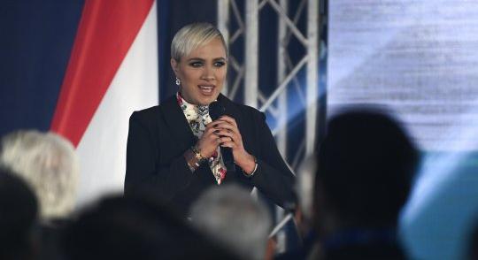 Tóth Gabi retteg, a hitel miatt fogyott hat kilót