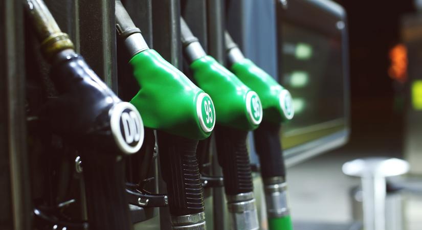 Csodát látsz pénteken a benzinkutakon! A gázolaj olcsóbb lesz, mint a 95-ös!