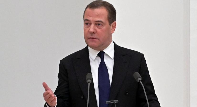 Elszólta magát Medvegyev arról, mi tartja össze Oroszországot
