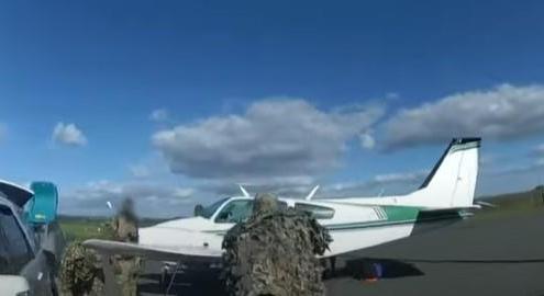 Drogot szállító repülőgépet fogtak el Ausztráliában - videó