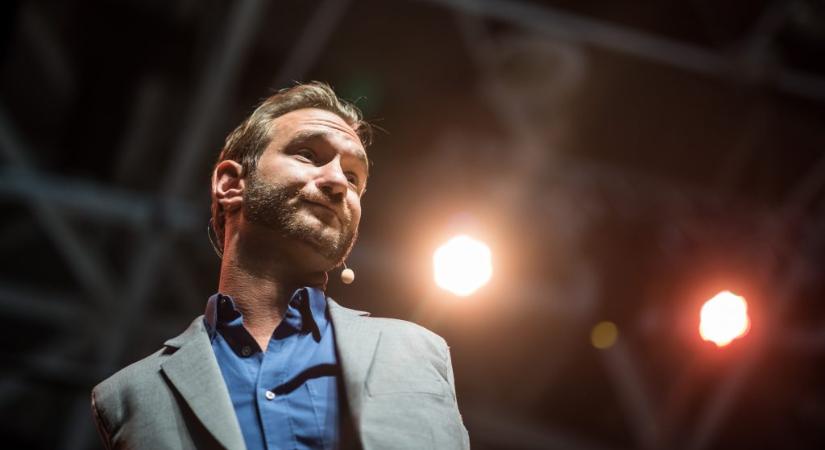 Öngyilkosságról szóló kérdések miatt el kellett távolítani Vujicic iskolásoknak szóló előadását