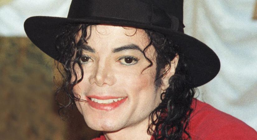 A tejfölszőke kisfiú mára jóképű férfivé érett: Michael Jackson fia nem szórja a pénzt, nem vág fel, szerény és megfontolt életet él