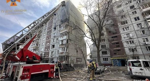 Az orosz erők többszintes lakóházakra lőttek Zaporizzsjában, sok a sérült