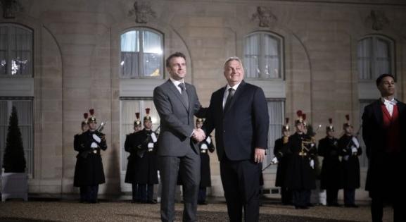 Macron újabb feladatot pipált ki, de Szijjártó Péter is dörzsölheti a kezét
