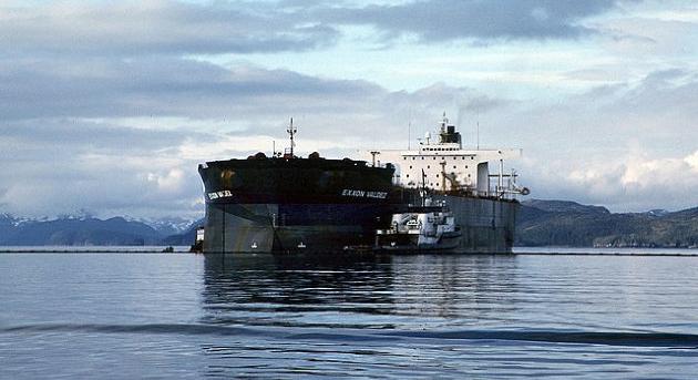 Jelképes büntetésekkel úszták meg a felelősök az Exxon Valdez pusztító katasztrófáját
