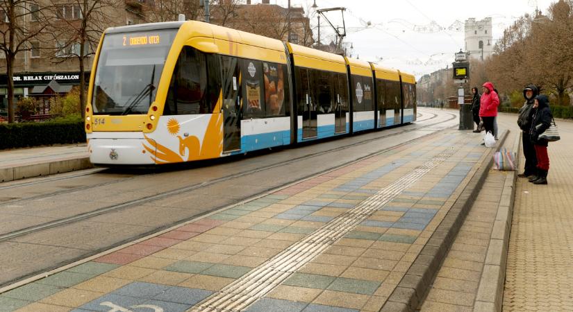 Egy képviselő felvetette, hogy legyen ingyenes a tömegközlekedés Debrecenben