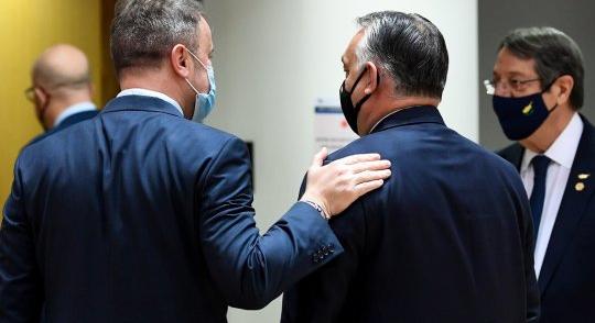 A luxemburgi miniszterelnök Orbánnak: „Nyolc éve ismerjük egymást, de ez nagyon mélyen érint” – a jelek szerint bukni fogja a kormány a pedofiltörvény miatti pert