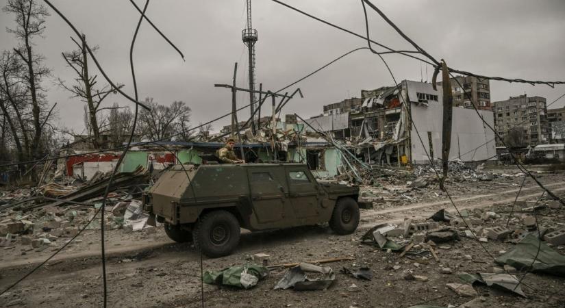 Titokzatos harcjármű bukkant fel Ukrajnában, nagyon nem szabadna ott lennie