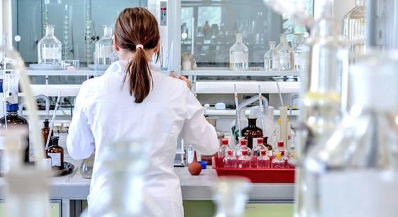 Egy továbbfejlesztett eljárás segítségével nőhet a melanómás betegek gyógyulási esélye