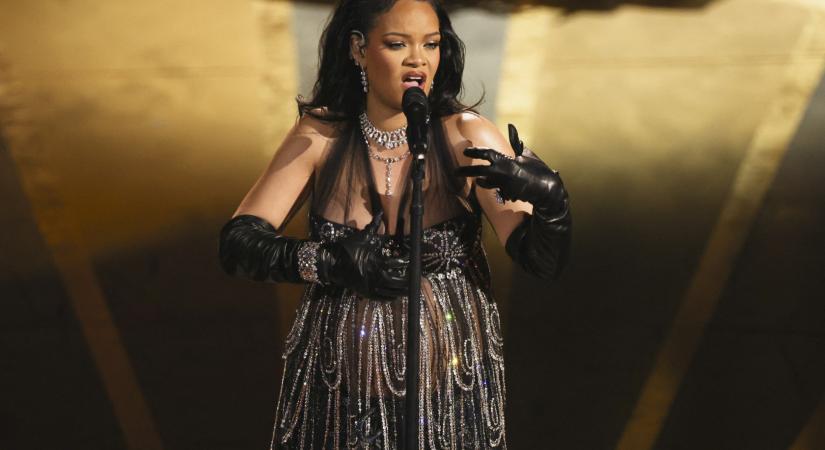 A keleti parttól a nyugati partig utazott egy férfi azért, hogy megkérje Rihanna kezét