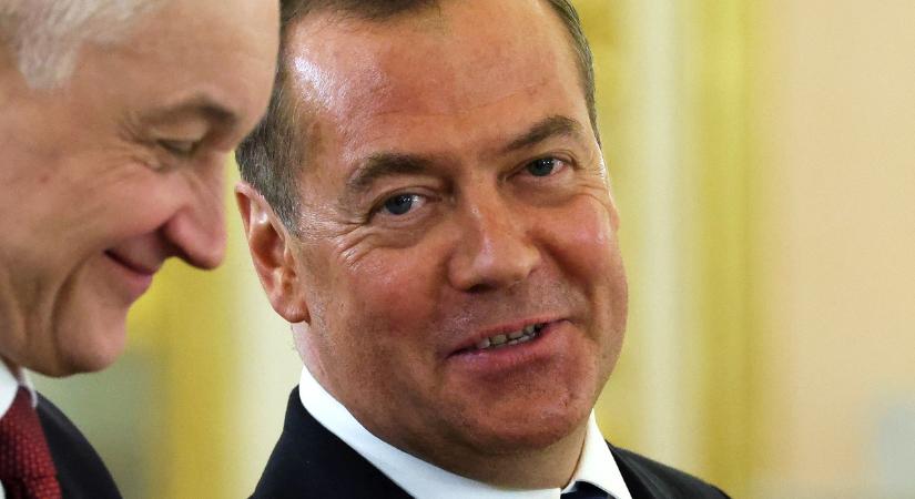 Rendkívüli: Medvegyev leszögezte, hogy atombombát dobnak mindenkire, aki végrehajtja a nemzetközi elfogatóparancsot Putyin ellen