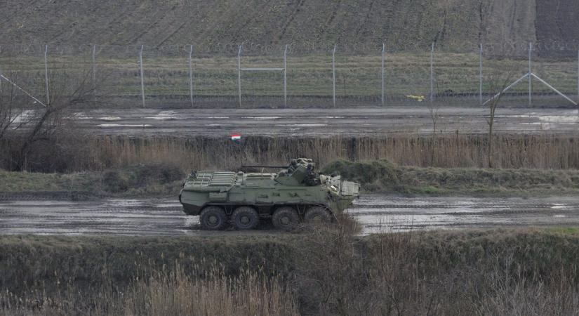 Figyelmeztet a honvédség, ismét katonai járművek lepik el a magyar utakat