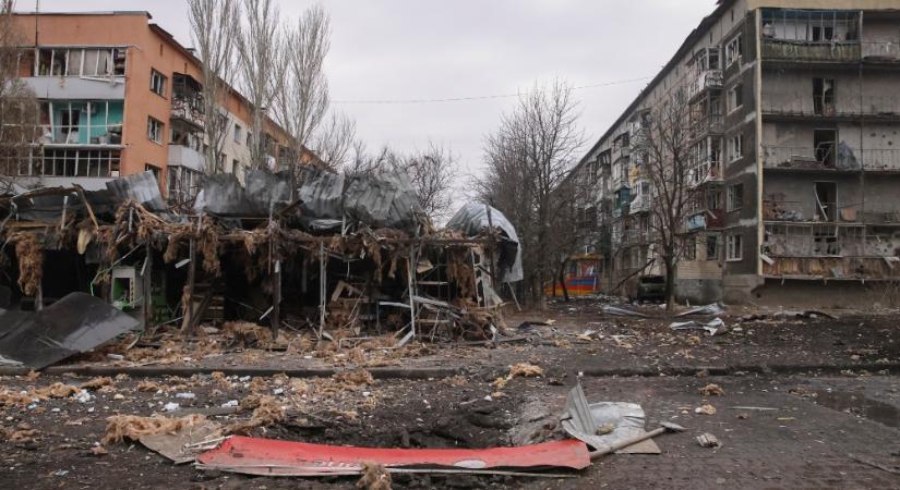 Orosz légicsapás érte a kelet-ukrajnai Donyeck megyét