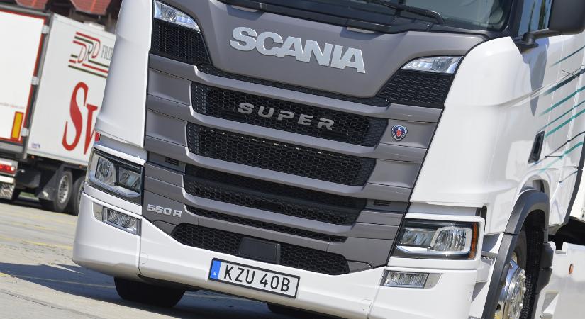 Digitális műszerfalra tér át a Scania