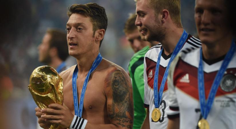 A németek világbajnok focistájának fogalma sincs, mihez fog kezdeni