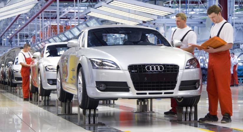 Megállapodott az Audi a szakszervezettel: 17 százalékos béremelés jön a győri vállalatnál