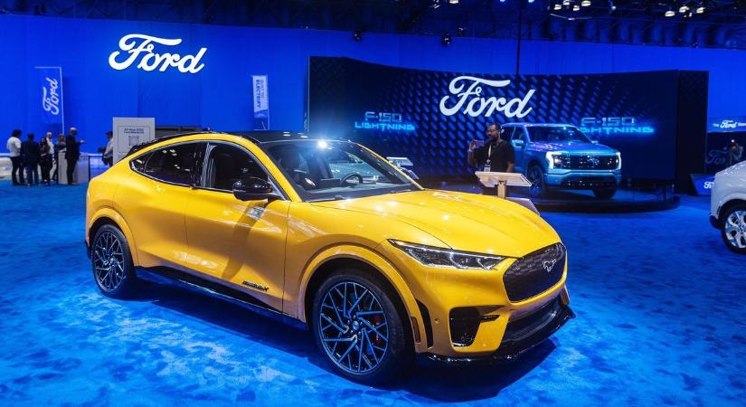 Óriási veszteséget termeltek az elektromos járművek a Fordnak