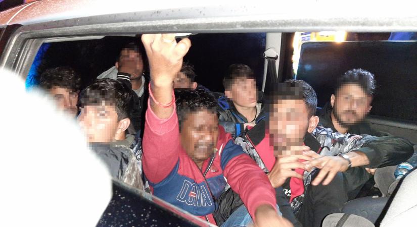 Lebukott a migránsscempész banda sofőrje - Szombathelyen fogták el
