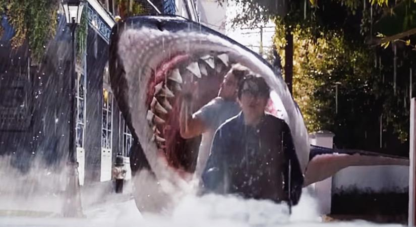 Újra rendezett a világ legrosszabb(?) rendezője: Itt a Big Shark előzetese