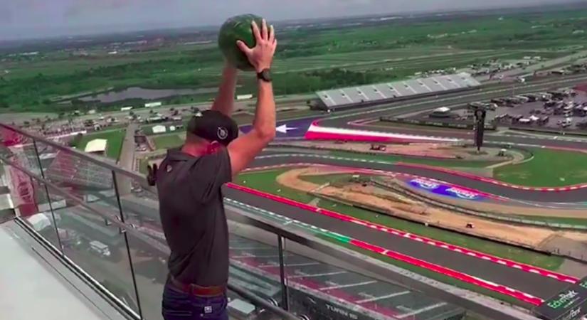 NASCAR: Megtörtént! Chastain ledobta a dinnyebombát a COTA-n! [VIDEÓK]