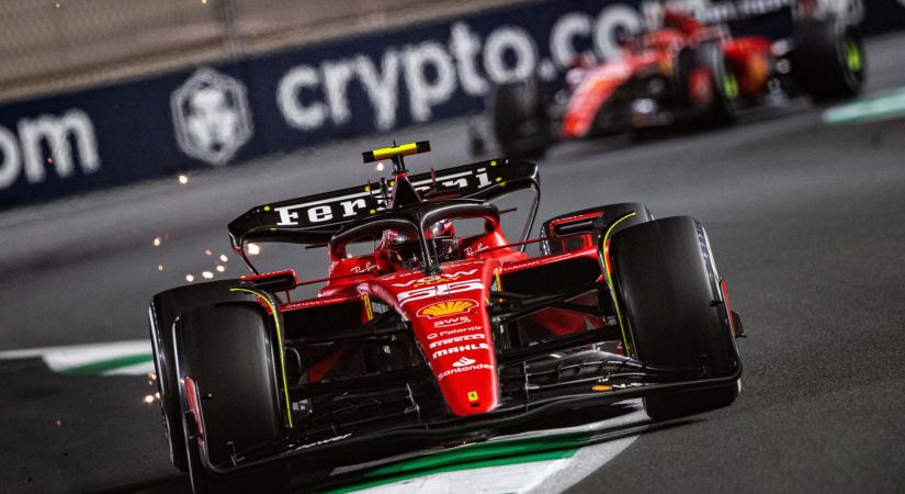 Sainz: A Ferrari momentán nincs a top 3-ban