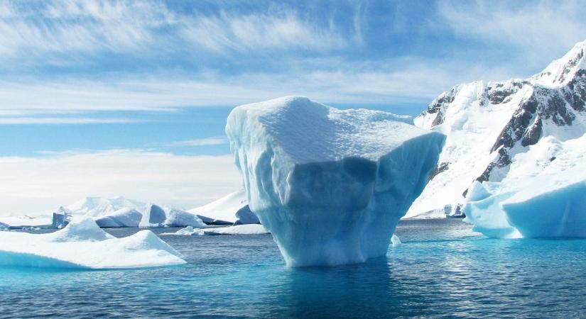 Több mint 3000 milliárd tonna jég veszett el egyetlen antarktiszi régió jégtakarójából