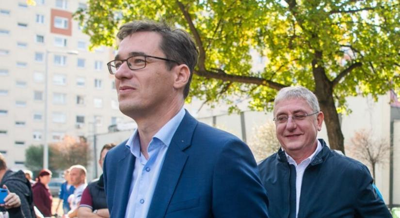 Vésey Kovács László (Pesti Srácok.hu): Kommunisták és hasznos hülyéik egykor és most