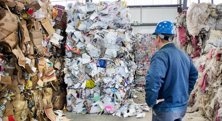 Több mint 700 tonna hulladékot gyűjtöttek össze és hasznosítottak újra Kárpátalján alig egy év alatt