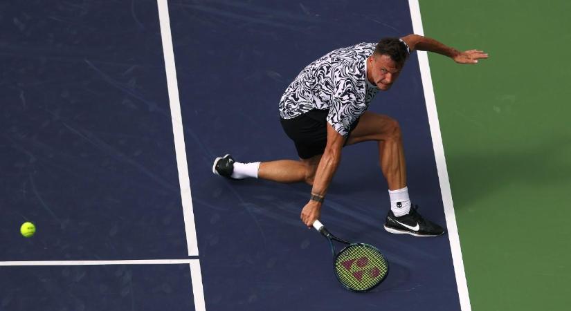 Tenisz: Fucsovics kiesett a második fordulóban Miamiban