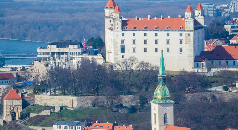 Szlovákia idén is csatlakozik a Föld órájához, lekapcsolják a pozsonyi vár világítását