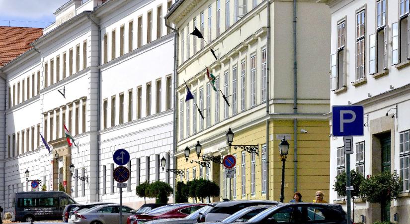 A Honvédelmi Minisztérium szerint nem költözik a Hadtörténeti Múzeum a Kerepesi útra