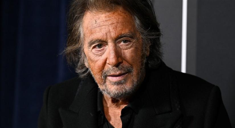 Így néz ki Al Pacino 53 évvel fiatalabb barátnője, aki egy igazi bombázó