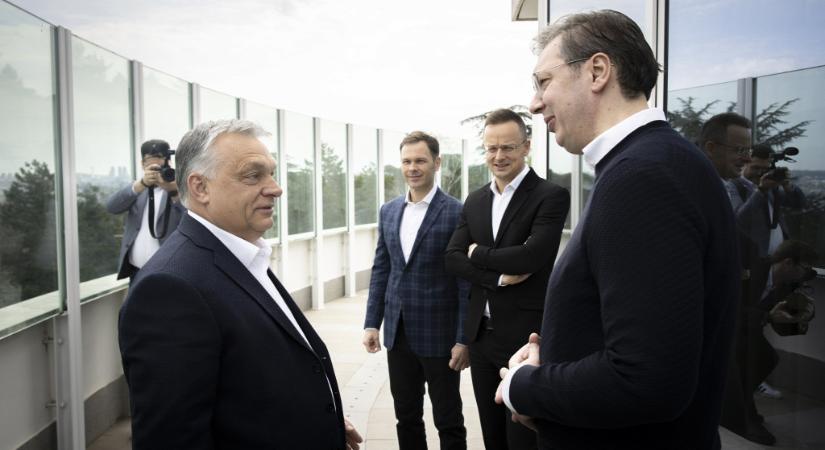 Orbán Viktor Szerbiába utazott