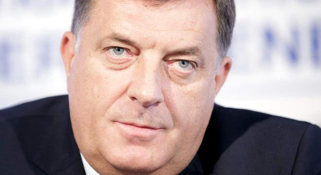 A boszniai Szerb Köztársaság kormánya megszakította a kapcsolatot London és Washington nagykövetségeivel