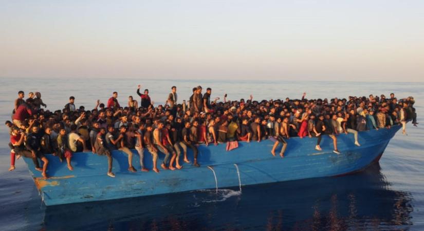 Napi rekordot döntött a Lampedusára érkező migránsok száma