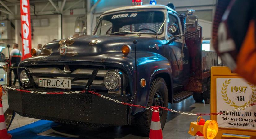 Ember a tuning mögött, ezer lóerő felett és némi villany