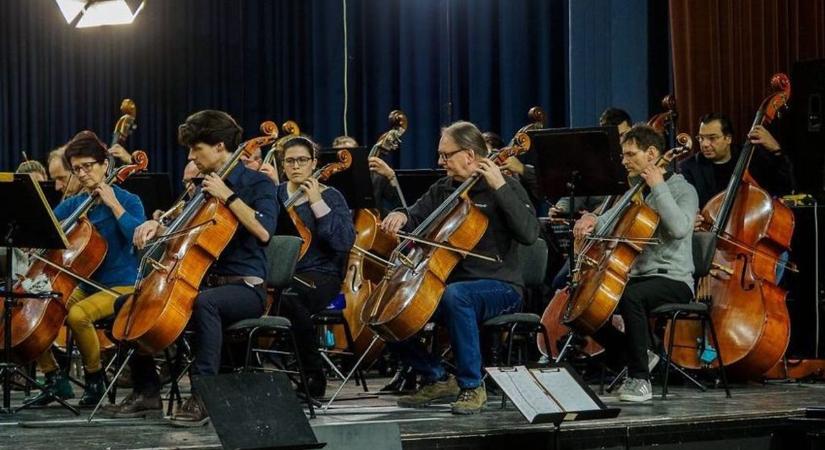 A Savaria szimfonikusokkal ad koncertet Köteles Leander