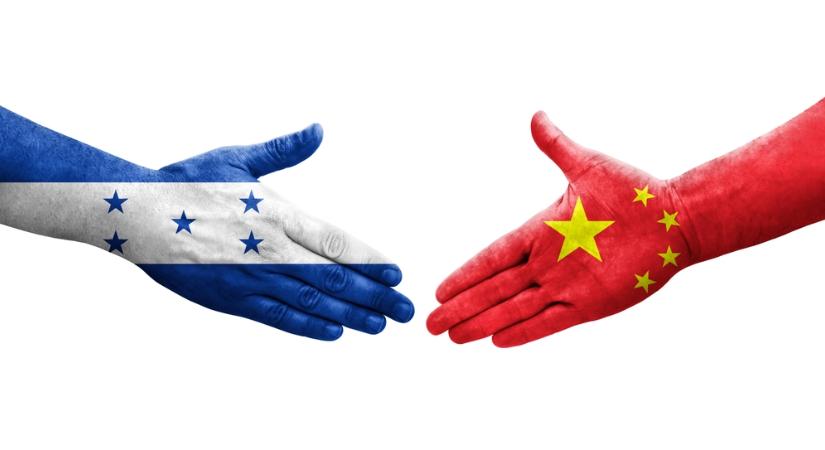 Honduras felvette a diplomáciai kapcsolatokat a Kínával