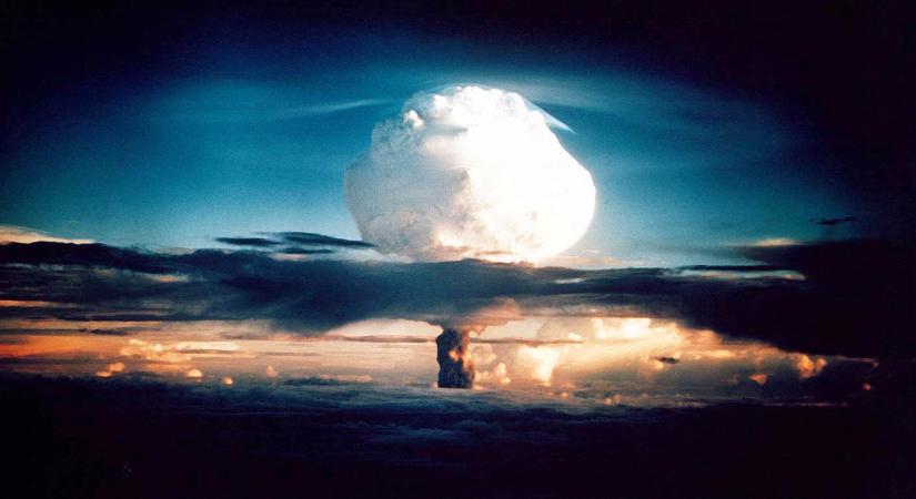 Pentagon: nincs arra utaló jel, hogy Oroszország bevetné az atombombát