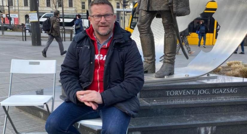 Ujhelyi: „Pökhendiségből, piti bosszúvágyból” nem szavazta még meg a parlament a finn és svéd NATO-csatlakozást