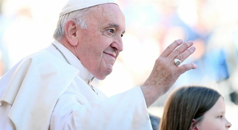 Ferenc pápa: segíteni kell a kórházba került gyermekek szüleit
