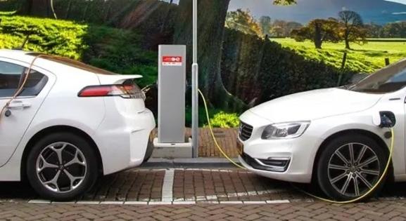 Örülhetnek az elektromos autók tulajdonosai