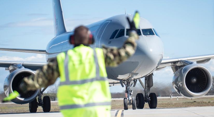 Békefenntartók tértek haza Koszovóból