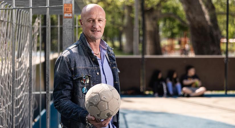 Marco Rossi elnézést kért az észtek elleni kő-papír-ollózásért