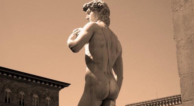 Firenzében kitüntetik a floridai iskolaigazgatót, aki azért vesztette el állását, mert megmutatta Michelangelo Dávid-szobrát a diákjainak