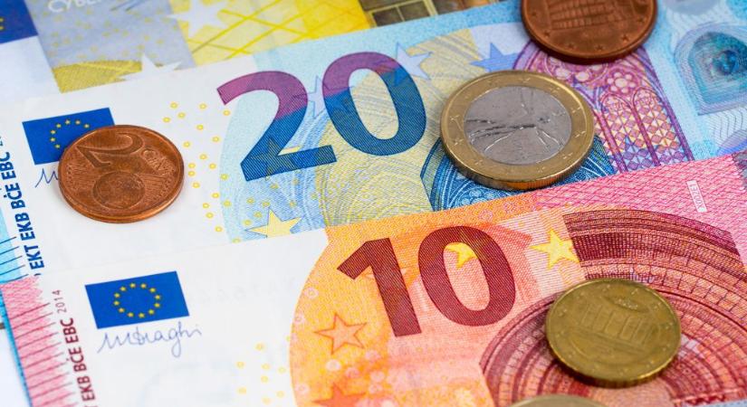 Milliárdok érkeznek Brüsszelből a kormány megkerülésével