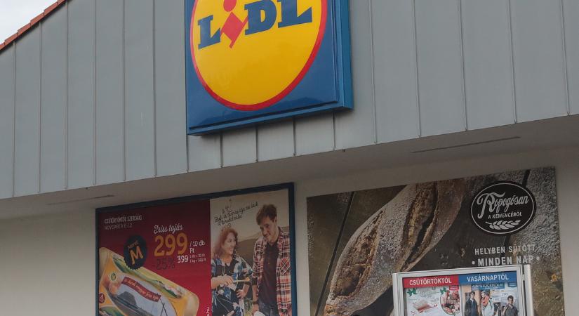 Jelentős árcsökkenéssel segíti a magyar családokat a Lidl: már közel 400 termék ára mérséklődött