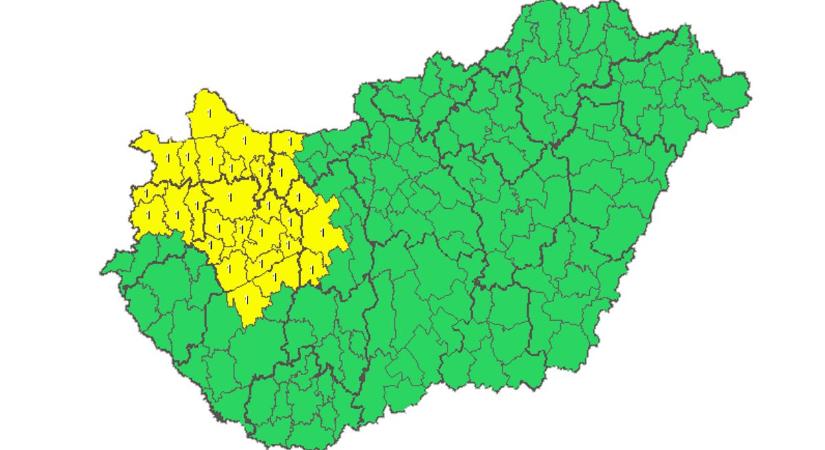 Riasztás Komárom-Esztergomra: extrém széllökésekre és csapadékra figyelmeztetnek