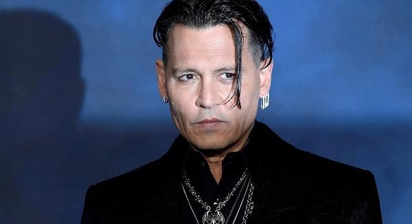 A brit vidéken kezdett új életet a Hollywood Vampires gitárosa, a legendás színész, Johnny Depp